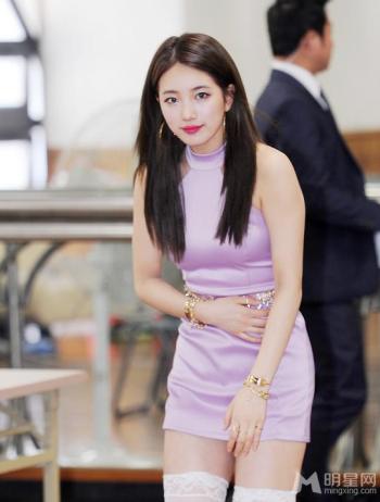 韩国性感美女裴秀智火辣身材魅惑写真图片第3张