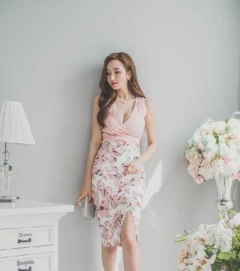 韩国美女卷发优雅女神性感美腿写真第2张