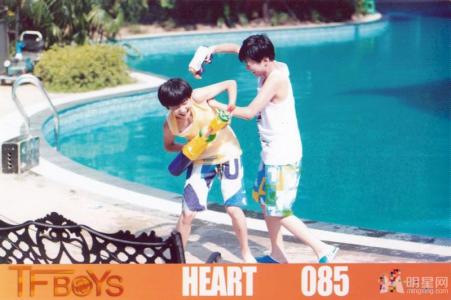 TFBOYS三人合照 帅气可爱高清写真 TFBOYS图片第2张