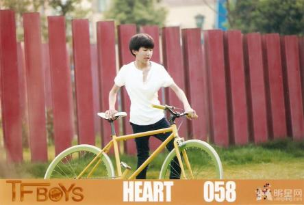 TFBOYS黑色写真 帅气阳光温暖人心 TFBOYS图片第2张