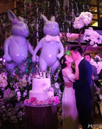 谢娜33岁生日派对照曝光 张杰现场激吻老婆 谢娜图片张杰图片第4张