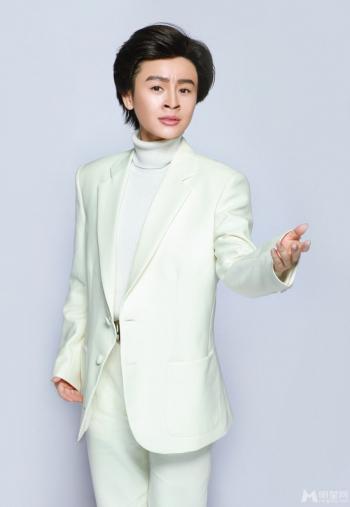 百变大咖秀何炅谢娜变身郭靖黄蓉第2张