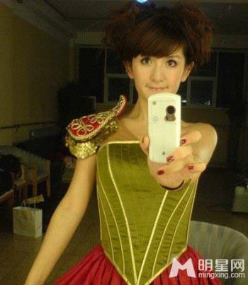 百变大咖秀何炅谢娜变身郭靖黄蓉第2张