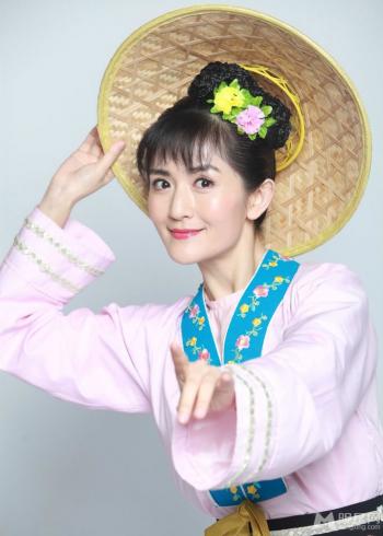 百变大咖秀何炅谢娜变身郭靖黄蓉第4张