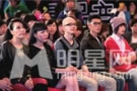 百变大咖秀何炅谢娜变身郭靖黄蓉第2张