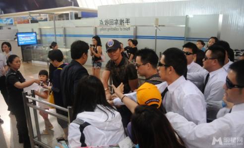 玄彬魅力帅气代言写真 玄彬图片第5张