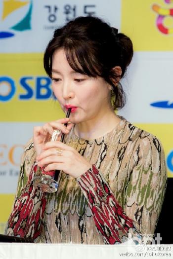 黄晓明Angelababy恩爱图片  电影《何以笙箫默》发布会图片第5张