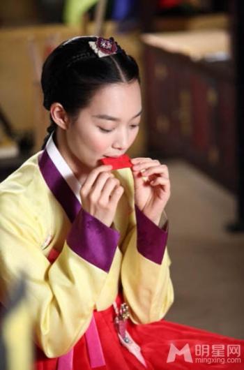 高清韩国首尔市美女申敏儿秋日时尚大片显干练女神气质申敏儿图片第0张