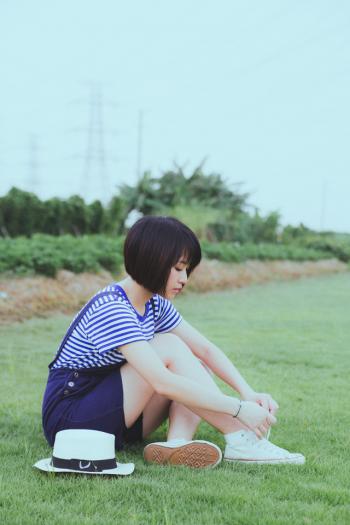 短发清新田园少女的生活最美学生妹诱惑美女图第4张