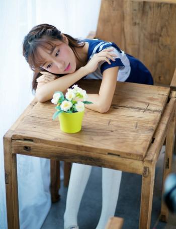 学生美女生活照制服诱惑学生妹美女校服妹写真图片第3张