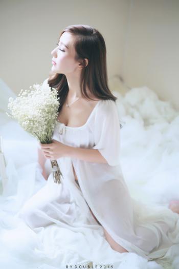 云中的女孩唯美婚纱图片小秀性感私房照写真图片下载第5张