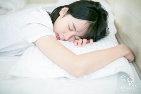 粉嫩小女生图片 _ 第(3)张
