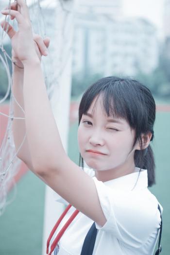 蓝色体操服连体衣性感短发小美女居家私房照写真图片第3张