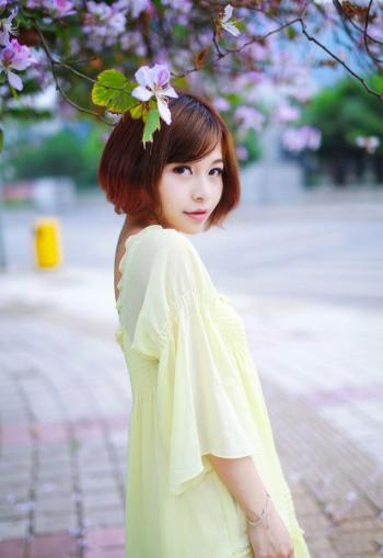 蓝色体操服连体衣性感短发小美女居家私房照写真图片第0张