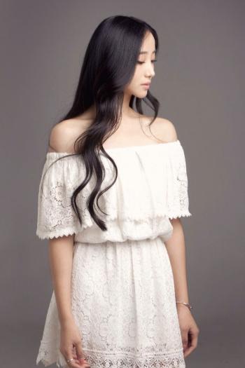 高清广东省深圳美女南艺校花许梦圆首推梦幻写真图集第4张