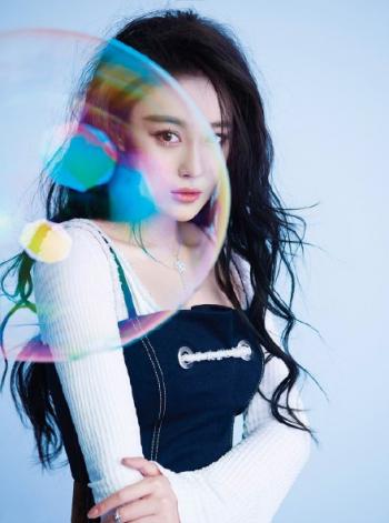 性感女神张馨予诱惑唯美写真照第2张