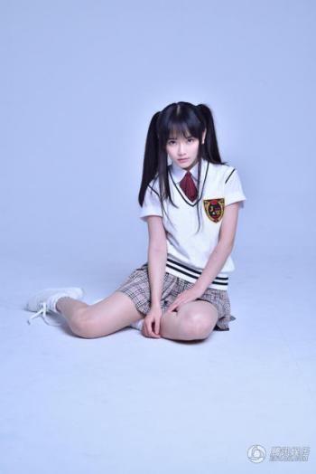 内地四川省宜宾模特豆瓣小清新女神南笙民国风写真手机壁纸第0张