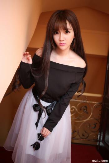 美女职业装图片 _ 第(16)张