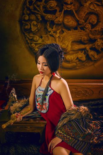 肚兜美女图片 _ 第(9)张