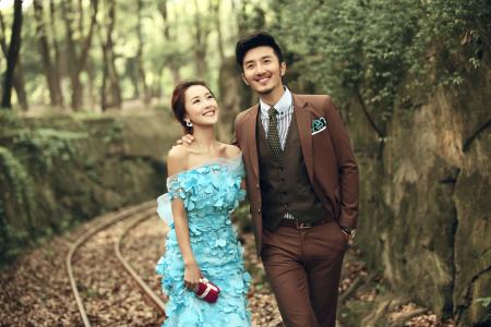 严屹宽杜若溪婚纱写真图片 明星夫妻温馨写真图片第6张