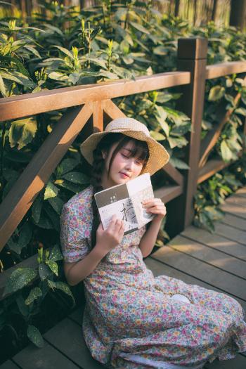 文静少女田园风唯美清纯少女写真第0张