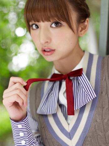 妖艳美女图片 _ 第(1)张