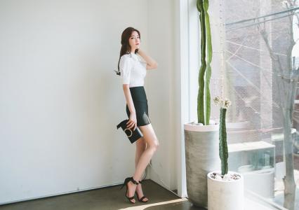 美女职业装图片 _ 第(9)张