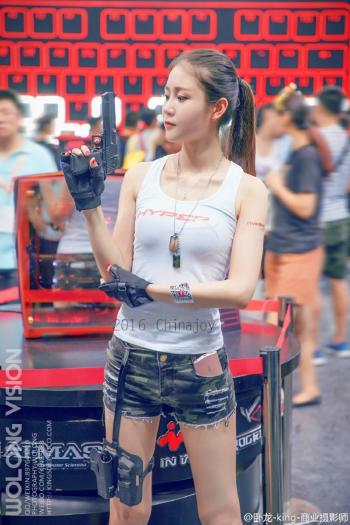 极品飞车17壁纸第3张