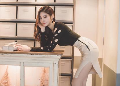 美女职业装图片 _ 第(5)张