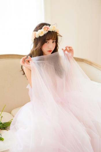 甜美少女纯白婚纱唯美人像摄影写真（二）第3张
