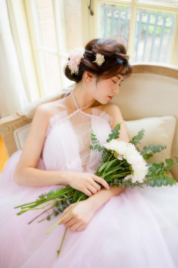 甜美少女纯白婚纱唯美人像摄影写真（二）第4张