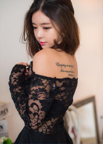 气质短发美女蕾丝透视装性感模特写真第5张