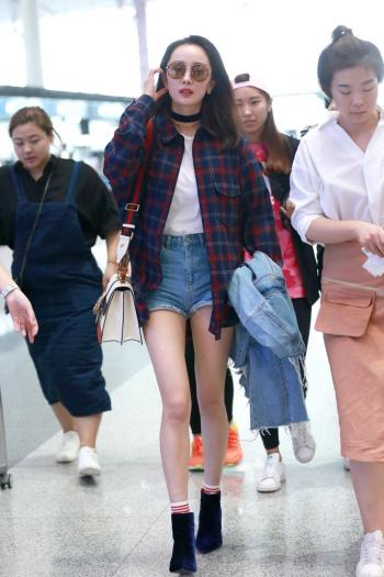 杨幂桌面壁纸之最红的内地女星第0张