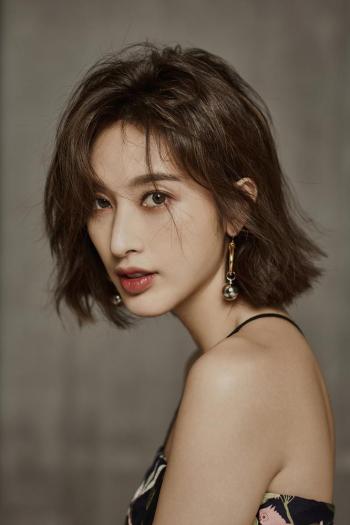 中国大陆广西省桂林模特女演员张俪写真图片第3张
