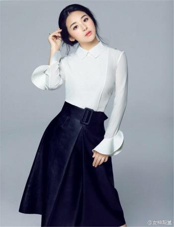 性感可爱女星张含韵时尚写真风韵女人味第0张