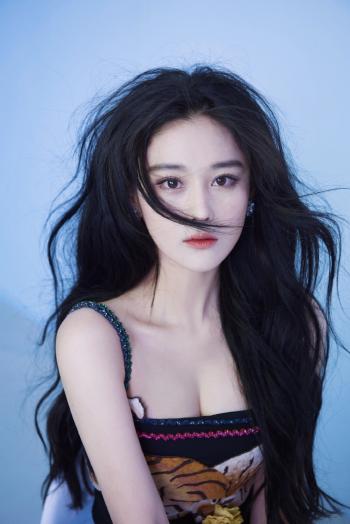 高清中国内地女演张馨予优雅气质性感写真图片桌面壁纸第3张