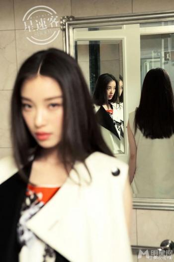 倪妮2014活动大图集第十弹 与angelababy等共获微博女神第2张