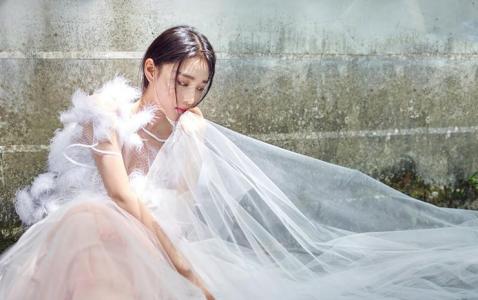 明星美女张馨予写真图片第3张
