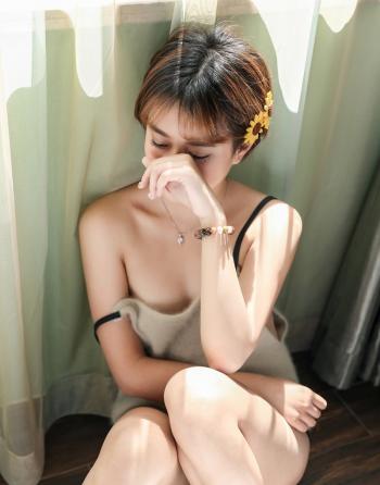 短发女王高俊熙时尚杂志图片第6张