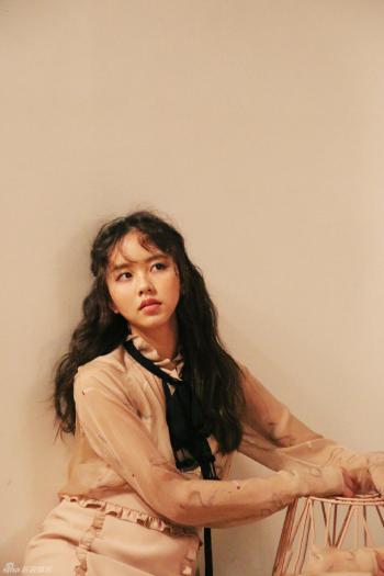 高清韩国女演员美女金所炫时尚杂志写真图片第2张