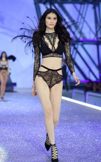 美女模特泳装性感私房诱惑写真图片第5张