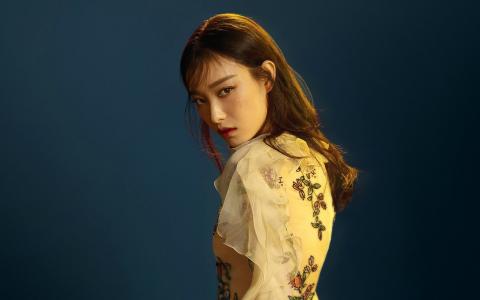气质女神倪妮红裙性感时尚高清绝美写真图片第3张