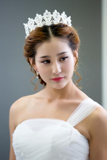 新娘婚纱人像艺术摄影写真精选图片（三）第5张