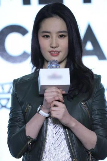 气质女神刘亦菲绝美性感妩媚写真图片 天仙姐姐的香肩雪肌图集第0张