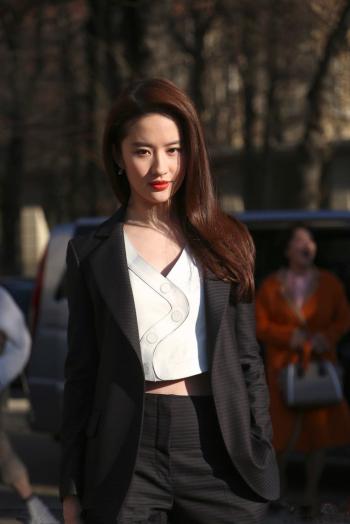 刘亦菲气质女神天仙写真图片第2张