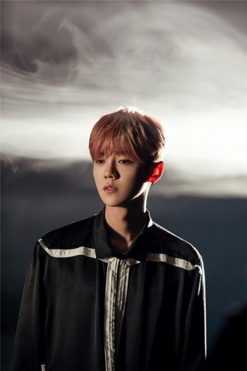 鹿晗个性酷炫时尚写真图片第3张