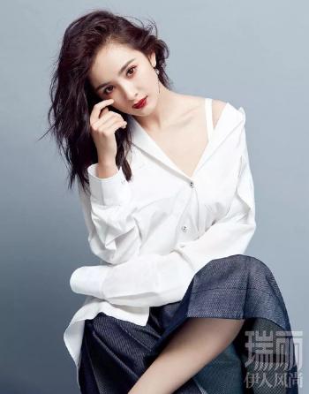 杨幂香肩冷艳动人封面写真第4张