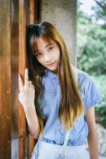 甜美女生图片 _ 第(3)张