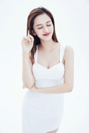 女星唐本图片 _ 第(8)张