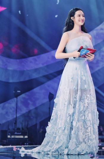 美女李莎图片 _ 第(5)张